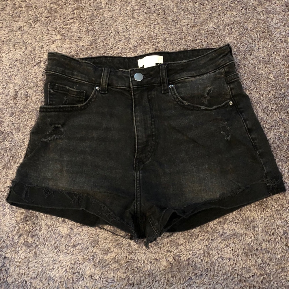 Black H&M distressed denim shorts